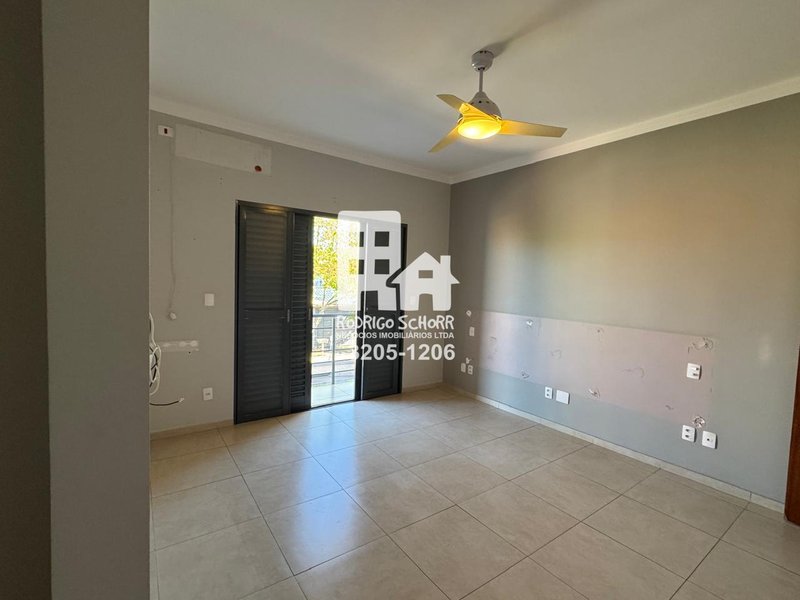 Sobrado para locação Jd Mantovanni – 3 quartos (1 suíte) com varanda + área gourmet  Tatuí - 