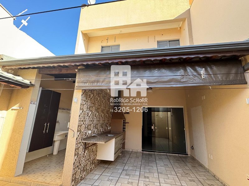 Sobrado para locação Jd Mantovanni – 3 quartos (1 suíte) com varanda + área gourmet  Tatuí - 