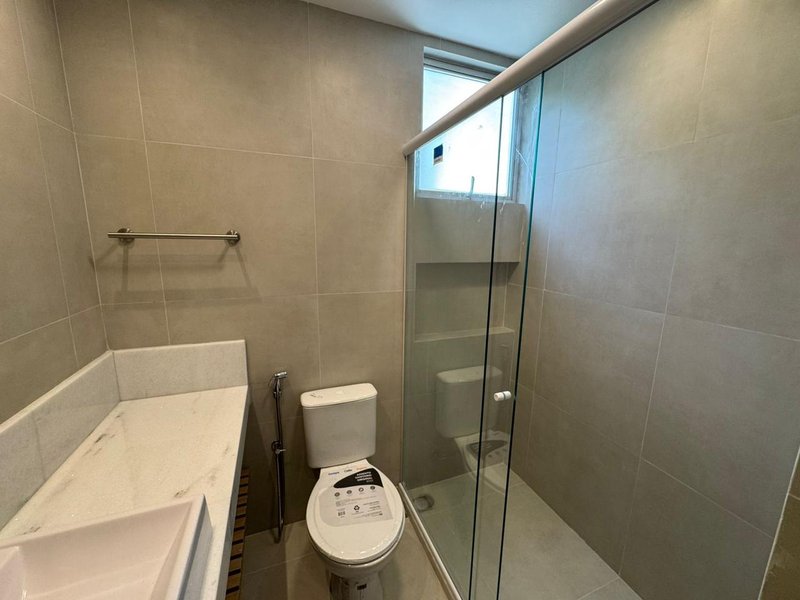 APARTAMENTO NASCENTE 3 QUARTOS SUÍTE CLOSET ROUPARIA GARAGEM À VENDA EM ONDINA! Avenida Anita Garibaldi Salvador - 