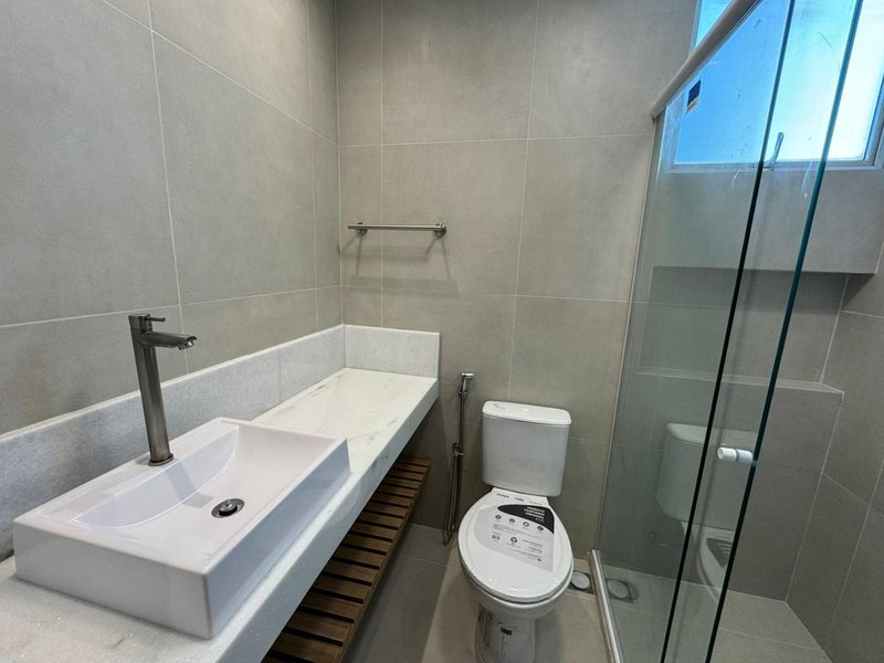 APARTAMENTO NASCENTE 3 QUARTOS SUÍTE CLOSET ROUPARIA GARAGEM À VENDA EM ONDINA! Avenida Anita Garibaldi Salvador - 