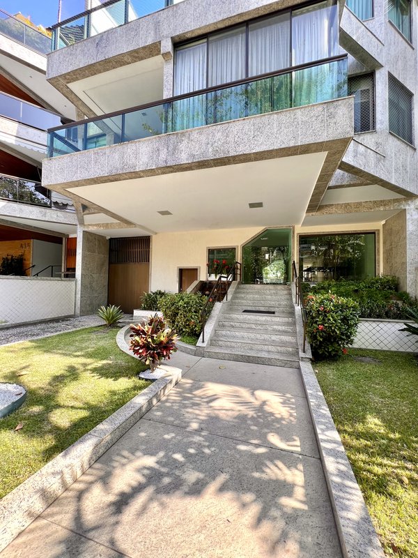 Cobertura duplex com vista para Pedra da Gávea  Rio de Janeiro - 