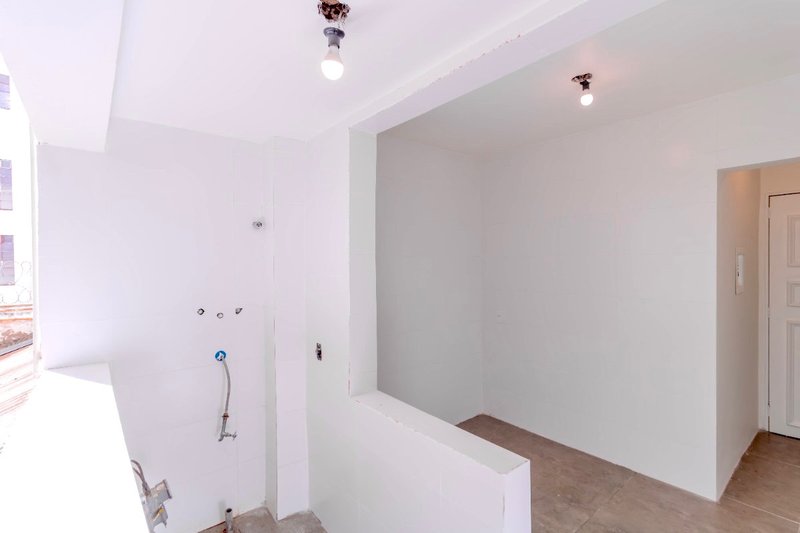 R$ 345.000 - INVESTIMENTO - APARTAMENTO - REFORMADO - 65M2 - 2 DORM - 2 VAGAS INDIVIDUAIS Avenida Venâncio Aires Porto Alegre - 