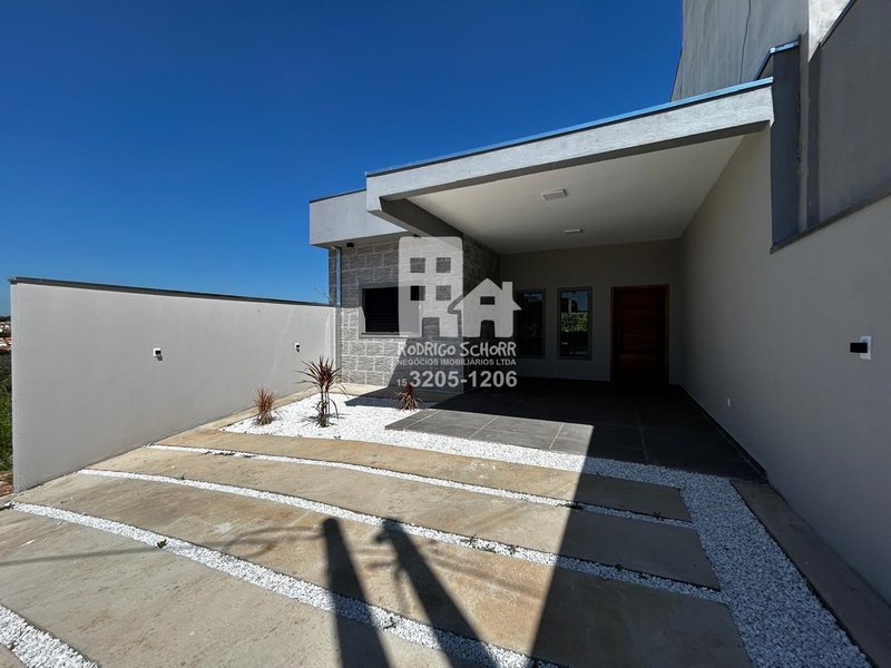 Linda Casa de 2 Quartos para LOCAÇÃO no Condomínio Bella Vitta – Tatuí  Tatuí - 