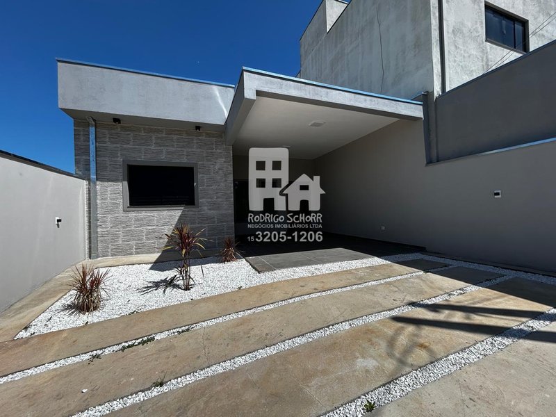 Linda Casa de 2 Quartos para LOCAÇÃO no Condomínio Bella Vitta – Tatuí  Tatuí - 