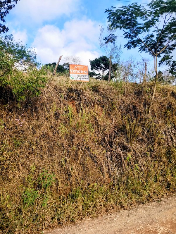Ótimo terreno à venda no bairro do Pinhal  Santa Isabel - 