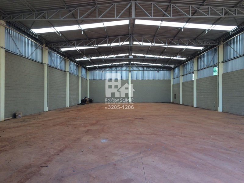 🏢 OPORTUNIDADE – GALPÃO 1.000 m² no Loteamento Empresarial Tatuí - LOCAÇÃO Avenida Terezinha Vieira de Camargo Barros Tatuí - 