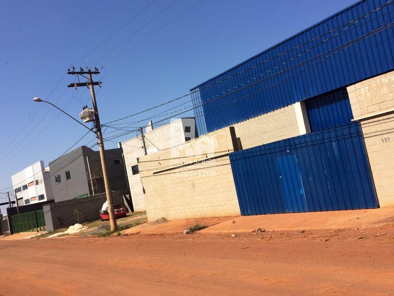 🏢 OPORTUNIDADE – GALPÃO 1.000 m² no Loteamento Empresarial Tatuí - LOCAÇÃO Avenida Terezinha Vieira de Camargo Barros Tatuí - 