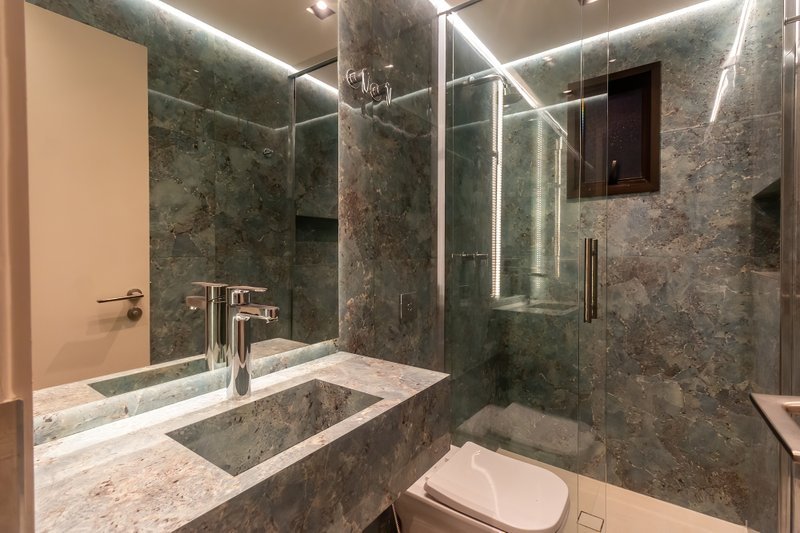 APARTAMENTO REFORMADO À VENDA NA VILA OLÍMPIA - 80M2 - ESPECIAL! Rua Santa Justina São Paulo - 