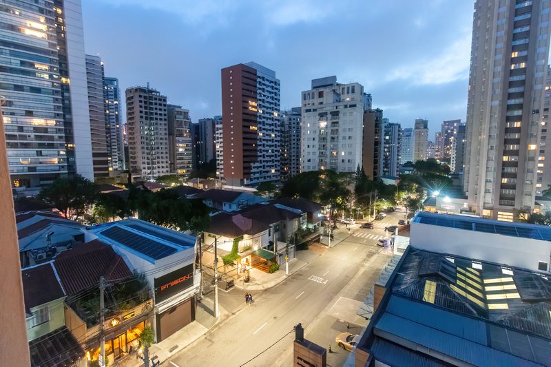 APARTAMENTO REFORMADO À VENDA NA VILA OLÍMPIA - 80M2 - ESPECIAL! Rua Santa Justina São Paulo - 