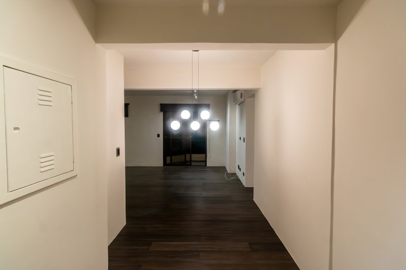 APARTAMENTO REFORMADO À VENDA NA VILA OLÍMPIA - 80M2 - ESPECIAL! Rua Santa Justina São Paulo - 