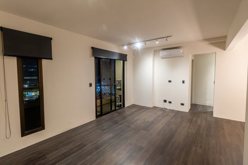 APARTAMENTO REFORMADO À VENDA NA VILA OLÍMPIA - 80M2 - ESPECIAL! Rua Santa Justina São Paulo - 