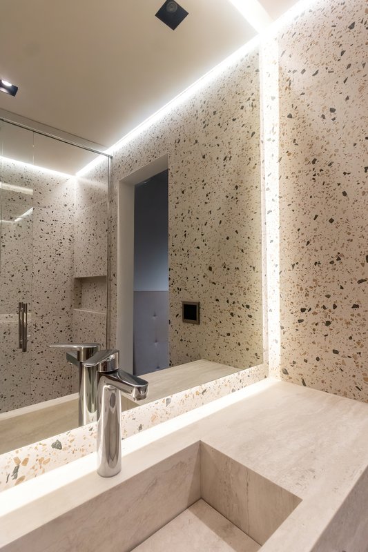 APARTAMENTO REFORMADO À VENDA NA VILA OLÍMPIA - 80M2 - ESPECIAL! Rua Santa Justina São Paulo - 