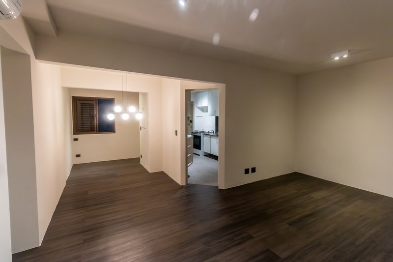 APARTAMENTO REFORMADO À VENDA NA VILA OLÍMPIA - 80M2 - ESPECIAL! Rua Santa Justina São Paulo - 