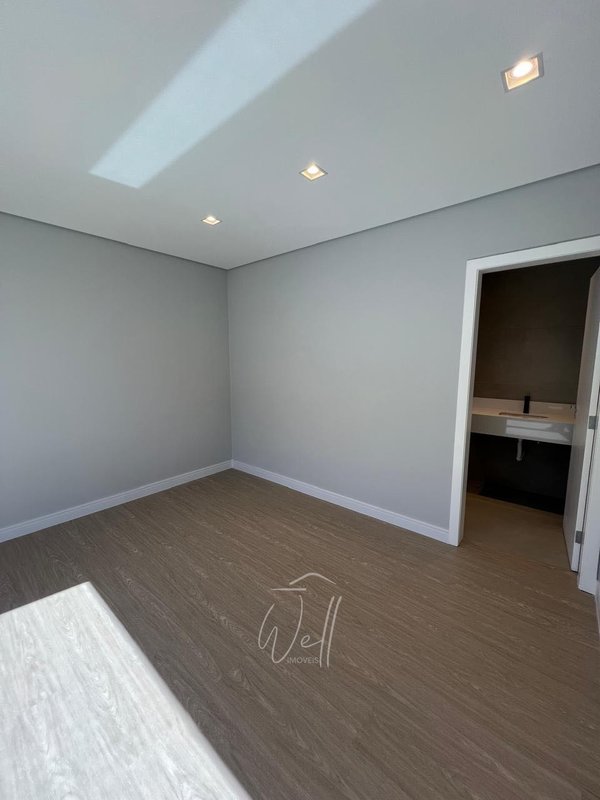 Casa no Condomínio Swiss Park em SBC  - 465m2 -  04 Suítes - 04 vagas Avenida Omar Daibert São Bernardo do Campo - 