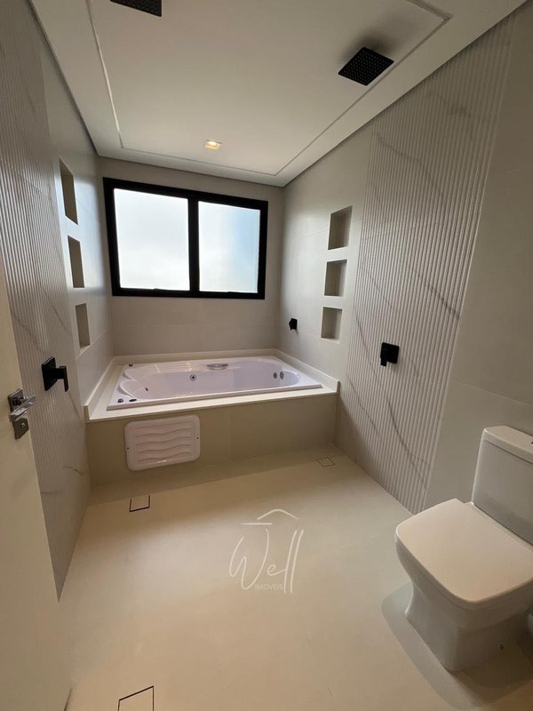 Casa no Condomínio Swiss Park em SBC  - 465m2 -  04 Suítes - 04 vagas Avenida Omar Daibert São Bernardo do Campo - 