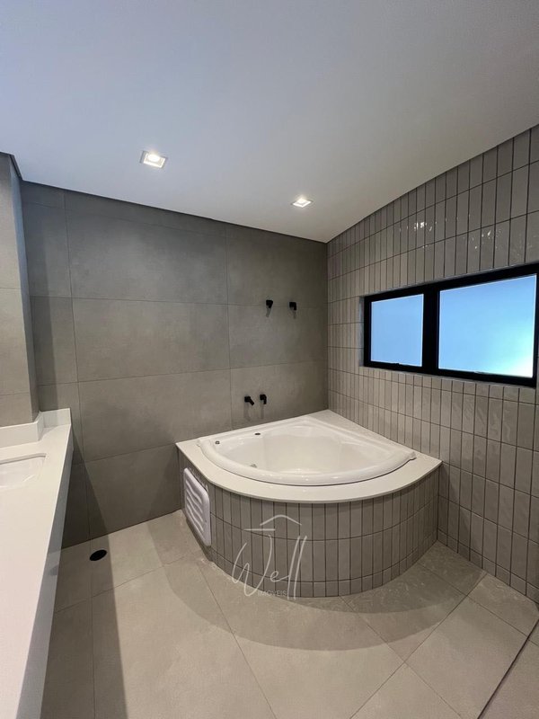 Casa no Condomínio Swiss Park em SBC  - 465m2 -  04 Suítes - 04 vagas Avenida Omar Daibert São Bernardo do Campo - 