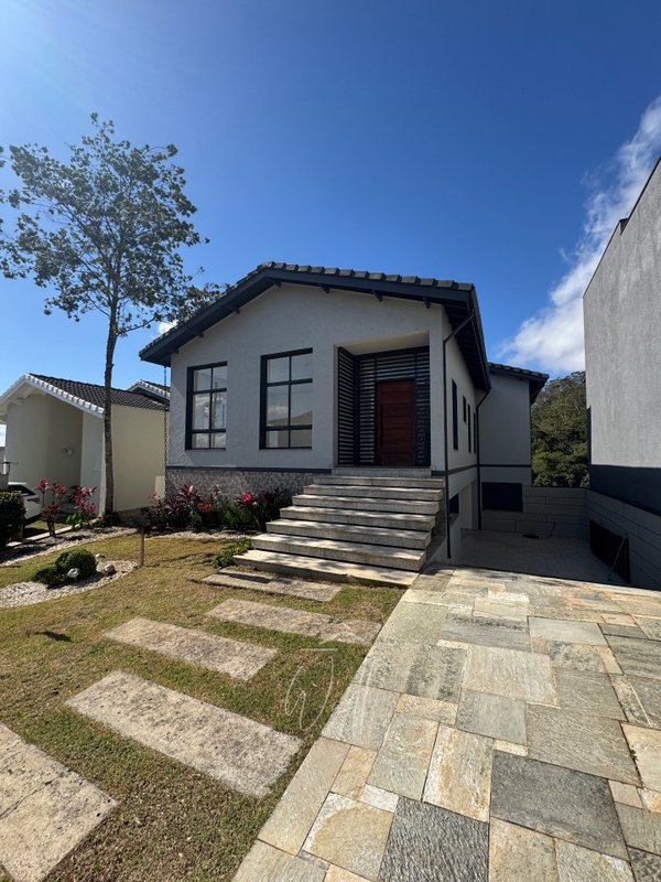 Casa no Condomínio Swiss Park em SBC  - 500m2 -  04 Suítes - 05 vagas  São Bernardo do Campo - 