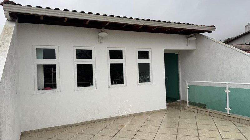 Casa térrea no Parque Terra Nova I em SBC 200m2 - 03 dorms - 03 vagas  São Bernardo do Campo - 