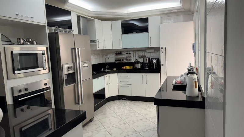 Casa térrea no Parque Terra Nova I em SBC 200m2 - 03 dorms - 03 vagas  São Bernardo do Campo - 