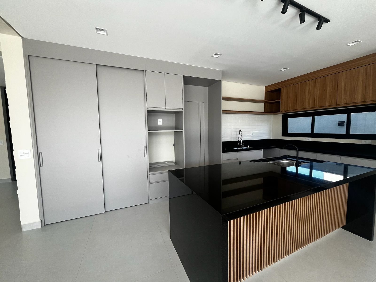 Casa com 3 dormit&oacute;rios &agrave; venda,330 m&sup2; - Alphaville Nova Esplanada - Votorantim - SP Alameda Nova Zelândia Votorantim - 