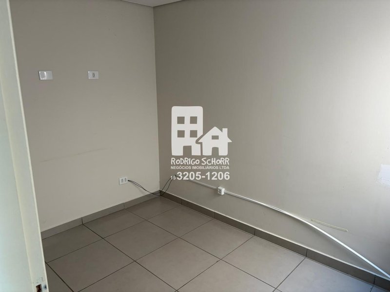 Sala Comercial – Andar Superior da Elektro - Rua Cel Bento Pires  Tatuí - 