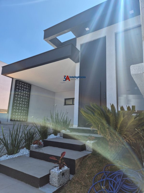 CASA CONDOMÍNIO VILLAGIO WANEL - SOROCABA  Sorocaba - 