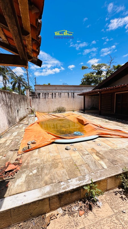 Excelente Oportunidade Comercial em Boiçucanga de Frente para pousada do cascalho Estrada do Cascalho São Sebastião - 