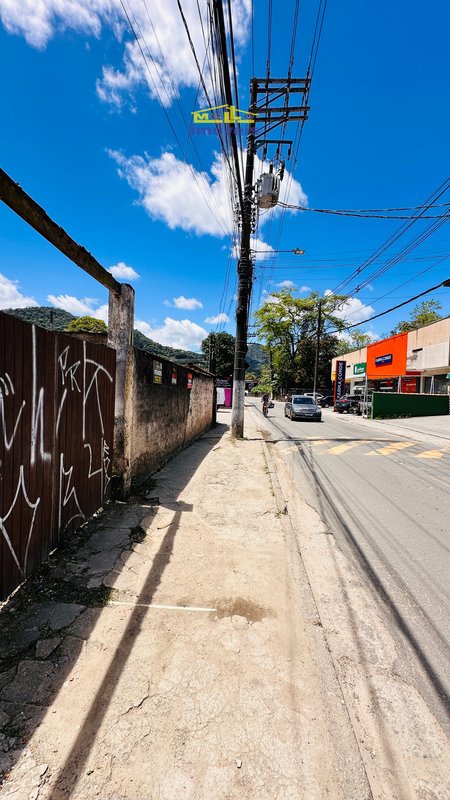 Excelente Oportunidade Comercial em Boiçucanga de Frente para pousada do cascalho Estrada do Cascalho São Sebastião - 