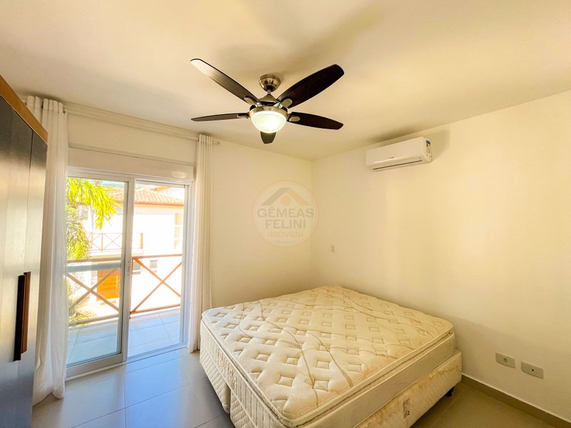 Casa em Condomínio na Praia de Juquehy - LOCAÇÃO ANUAL  São Sebastião - 