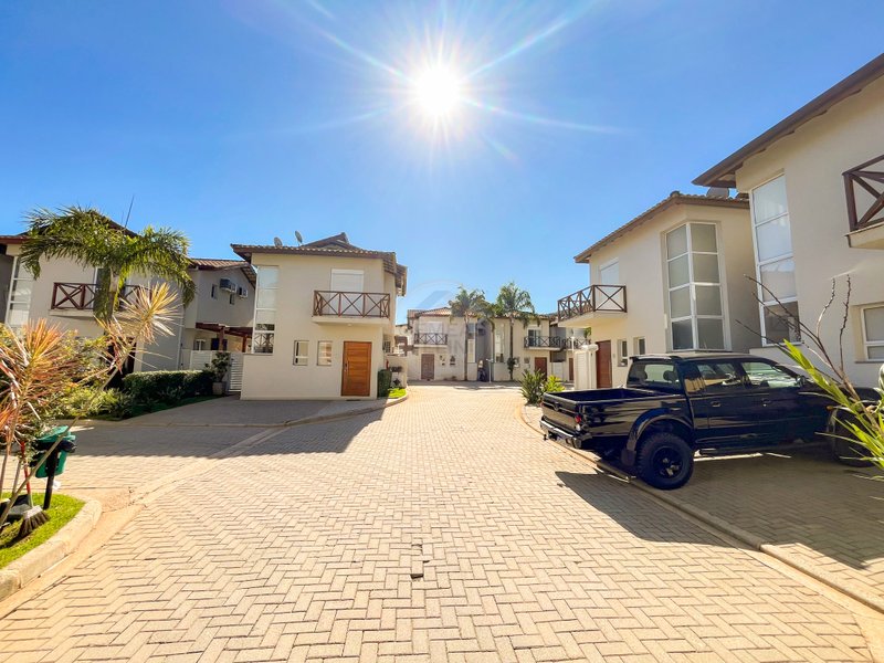 Casa em Condomínio na Praia de Juquehy - LOCAÇÃO ANUAL  São Sebastião - 