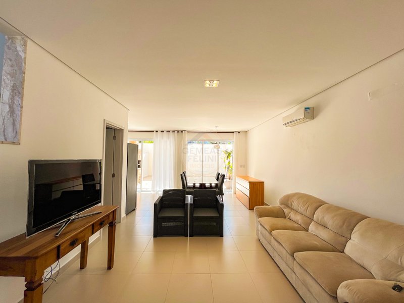 Casa em Condomínio na Praia de Juquehy - LOCAÇÃO ANUAL  São Sebastião - 