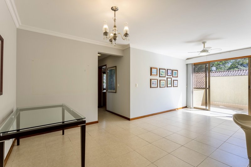 R$ 745.000 - LINDO APARTAMENTO GARDEN - FRENTE - 100M2 - 2 DORM - 1 VAGA Rua Sacadura Cabral Porto Alegre - 