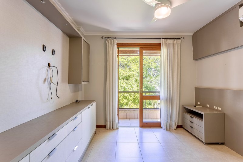 R$ 745.000 - LINDO APARTAMENTO GARDEN - FRENTE - 100M2 - 2 DORM - 1 VAGA Rua Sacadura Cabral Porto Alegre - 