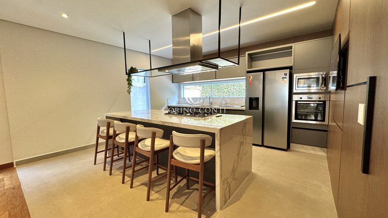 🏡 Casa de Alto Padrão com 5 Suítes à venda no Tamboré 1 - Alphaville - Barueri - SP  Barueri - 