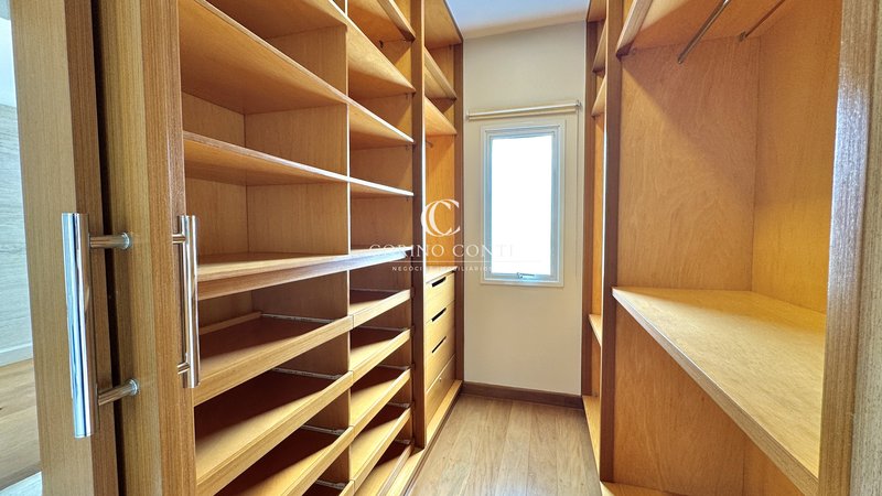 🏡 Casa de Alto Padrão com 5 Suítes à venda no Tamboré 1 - Alphaville - Barueri - SP  Barueri - 