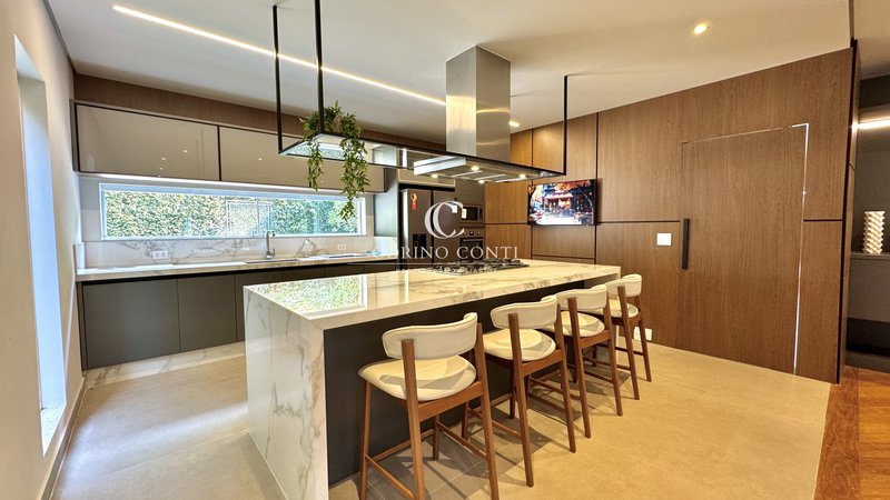 🏡 Casa de Alto Padrão com 5 Suítes à venda no Tamboré 1 - Alphaville - Barueri - SP  Barueri - 