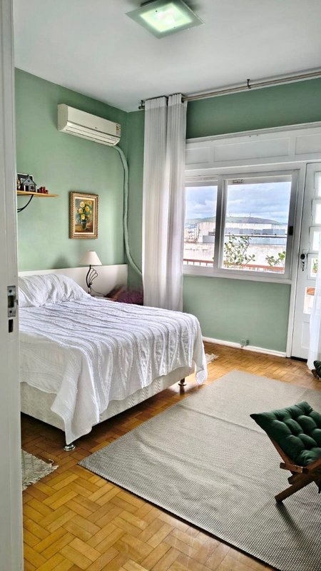 R$ 550.000 - BELO APARTAMENTO - 112M2 - 3 DORM - MOBILIADO Rua Giordano Bruno Porto Alegre - 