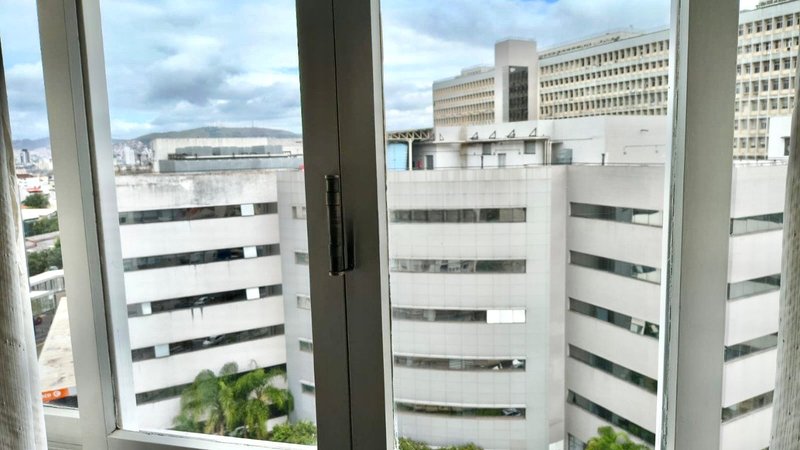 R$ 550.000 - BELO APARTAMENTO - 112M2 - 3 DORM - MOBILIADO Rua Giordano Bruno Porto Alegre - 