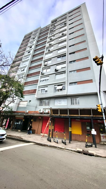 R$ 550.000 - BELO APARTAMENTO - 112M2 - 3 DORM - MOBILIADO Rua Giordano Bruno Porto Alegre - 