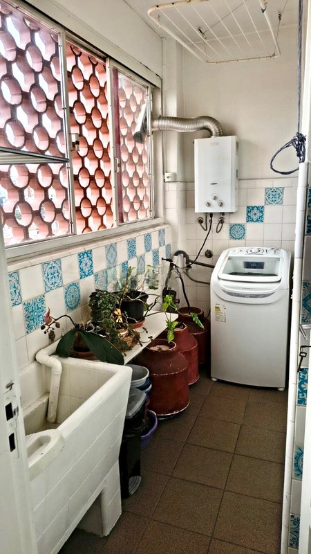 R$ 550.000 - BELO APARTAMENTO - 112M2 - 3 DORM - MOBILIADO Rua Giordano Bruno Porto Alegre - 