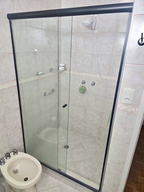 R$ 550.000 - BELO APARTAMENTO - 112M2 - 3 DORM - MOBILIADO Rua Giordano Bruno Porto Alegre - 