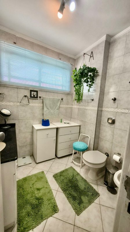 R$ 550.000 - BELO APARTAMENTO - 112M2 - 3 DORM - MOBILIADO Rua Giordano Bruno Porto Alegre - 