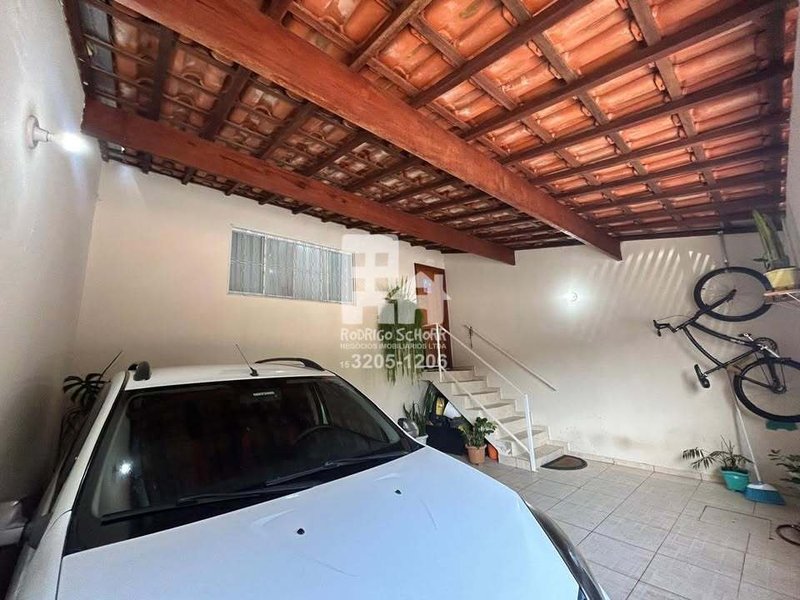 🏡 Casa à Venda e Locação – Bairro Santa Cruz, Tatuí/SP  Tatuí - 
