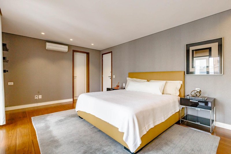 ✨COBERTURA REFORMADA À VENDA – JARDINS | GESTÃO EXCLUSIVA ✨ Rua Bela Cintra São Paulo - 