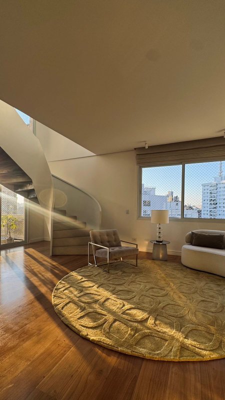 ✨COBERTURA REFORMADA À VENDA – JARDINS | GESTÃO EXCLUSIVA ✨ Rua Bela Cintra São Paulo - 