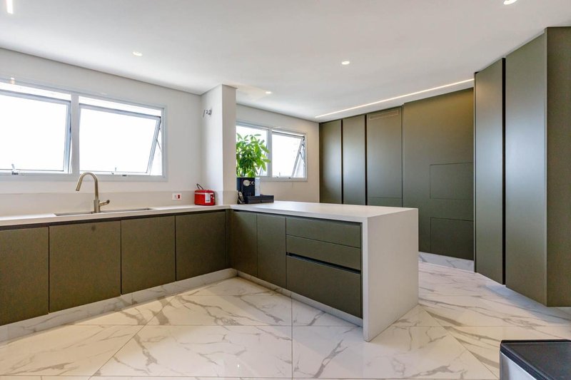 ✨COBERTURA REFORMADA À VENDA – JARDINS | GESTÃO EXCLUSIVA ✨ Rua Bela Cintra São Paulo - 