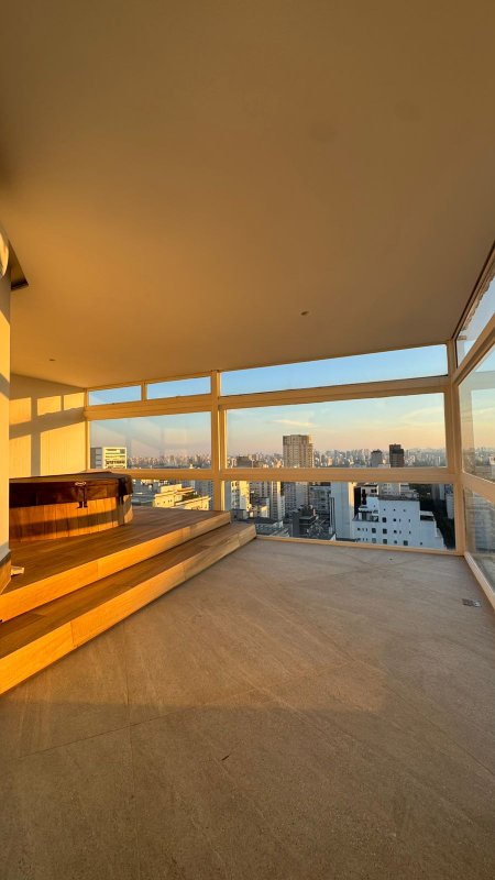 ✨COBERTURA REFORMADA À VENDA – JARDINS | GESTÃO EXCLUSIVA ✨ Rua Bela Cintra São Paulo - 