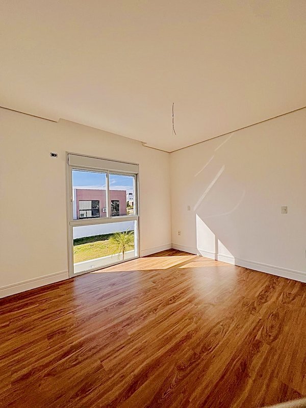 Residência Nova e Sofisticada à Venda no Alphaville Nova Esplanada 3 – Votorantim/SP Alameda Londres Votorantim - 