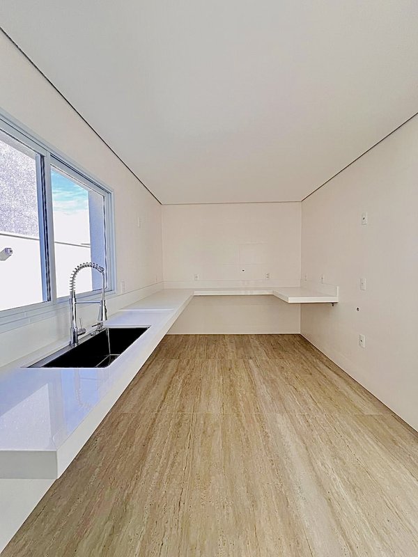 Residência Nova e Sofisticada à Venda no Alphaville Nova Esplanada 3 – Votorantim/SP Alameda Londres Votorantim - 