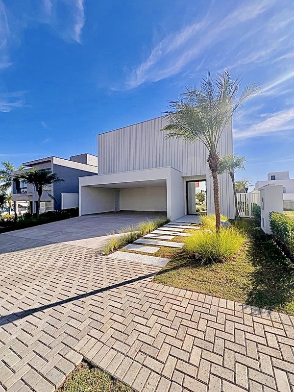 Residência Nova e Sofisticada à Venda no Alphaville Nova Esplanada 3 – Votorantim/SP Alameda Londres Votorantim - 